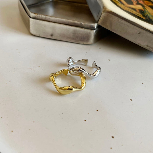 Asymmetric Wave Ring