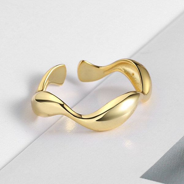 Asymmetric Wave Ring