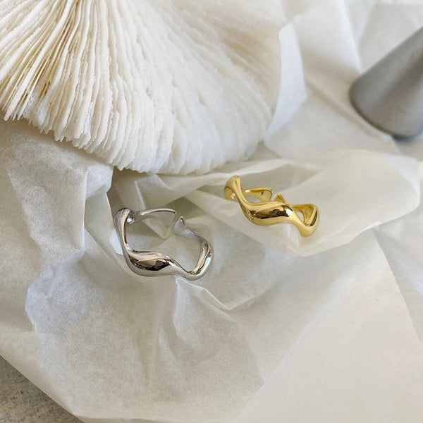 Asymmetric Wave Ring
