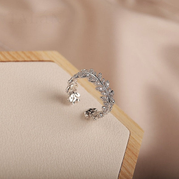 Crystal Leaf Vine Branch Ring