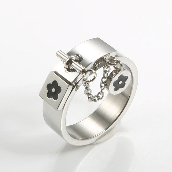 Lucky Flower Charm Ring
