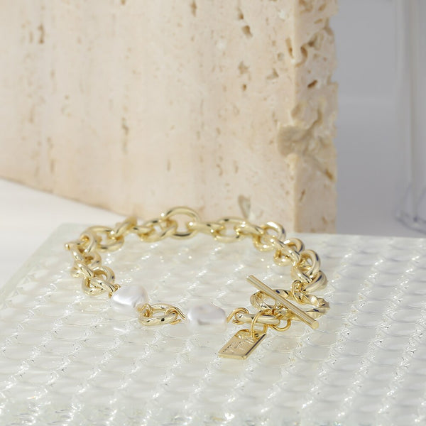 Chain Toggle Pearl Bracelet