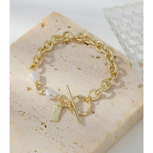 Chain Toggle Pearl Bracelet